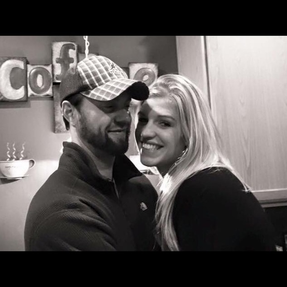 Meet your Posher, Arielle - Picture 3 of 6